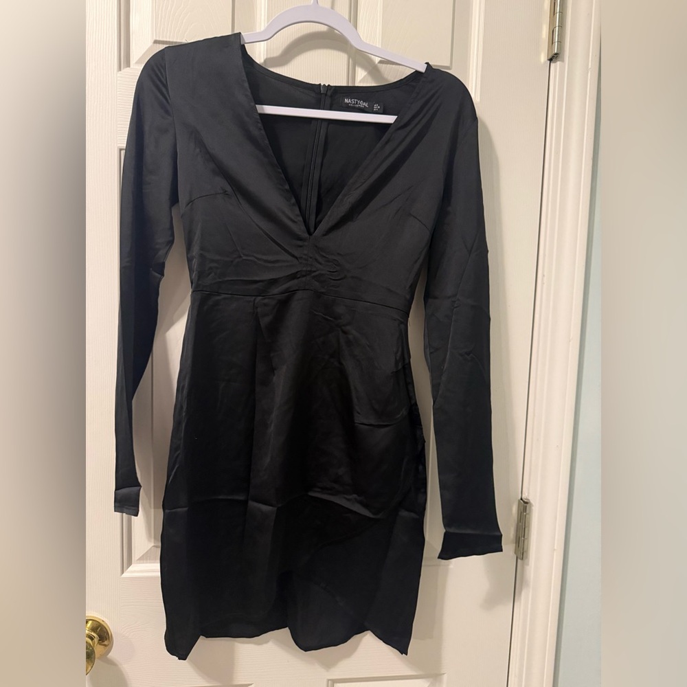 Nasty Gal Black Ruched V-Neck Sheath Dress